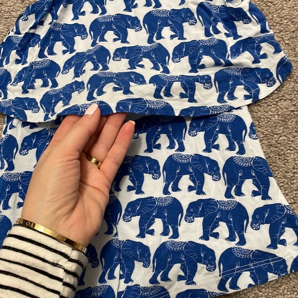 Kate Quinn Elephant Shortie - Picture 3 of 7